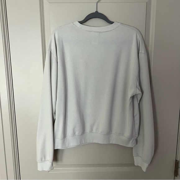 Disney Minnie Mouse Wonens long sleeve pullover sweatshirt | size medium - Picture 9 of 9